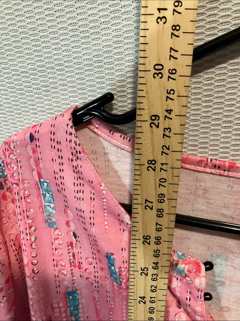 Pink Patterned Button-Front Short Sleeve Top - 2XL - Picture 6 of 9